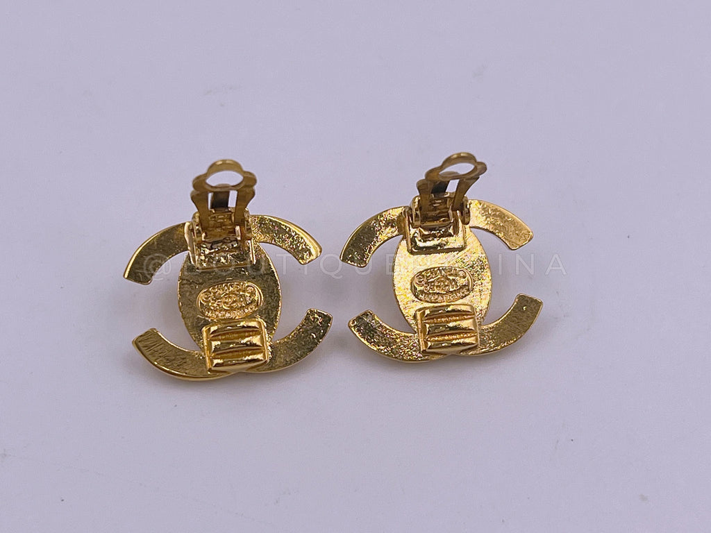 Chanel Vintage 96A Classic Turnlock Stud Earrings WEA