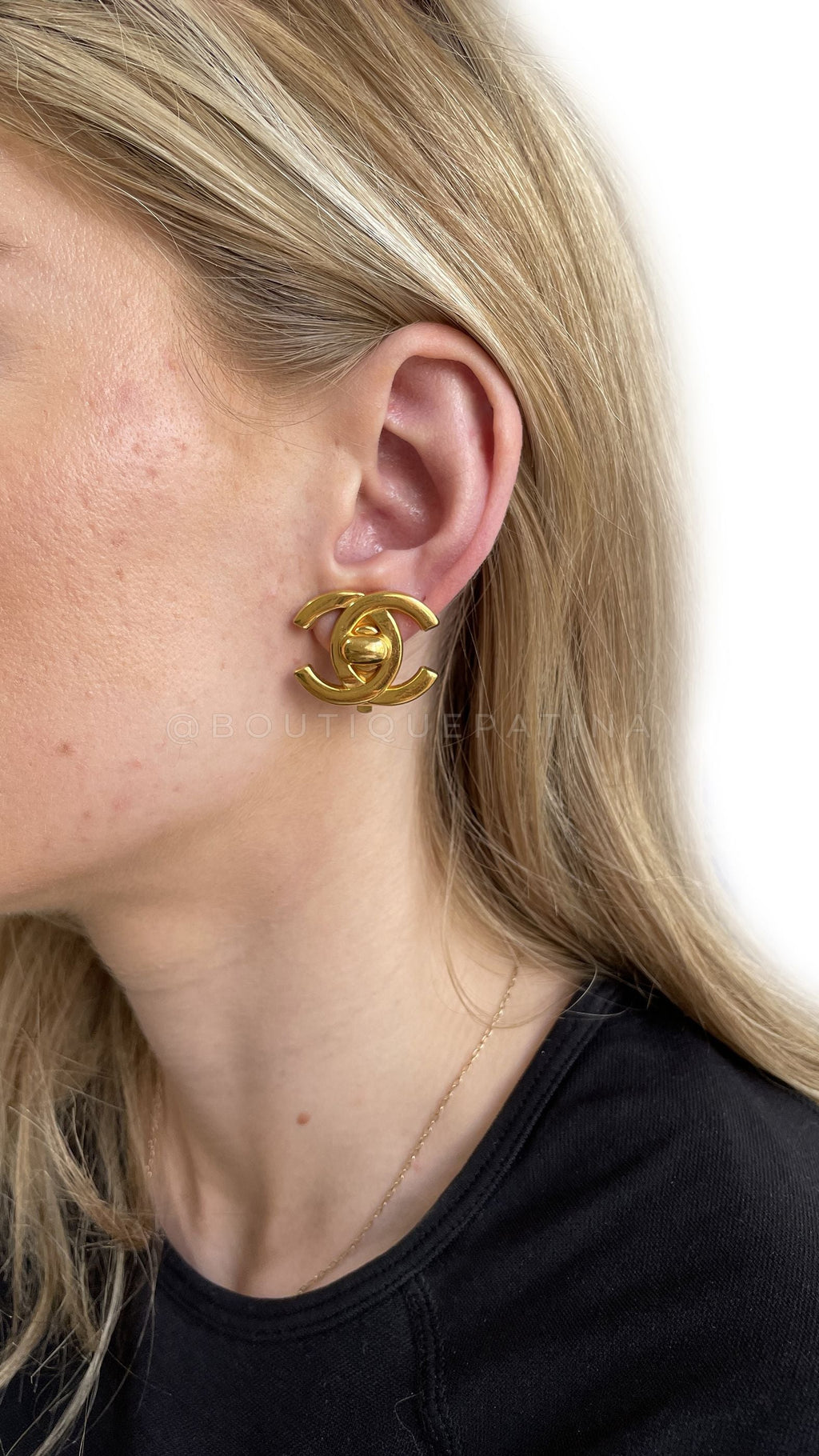 Chanel Vintage 96A Classic Turnlock Stud Earrings WEA