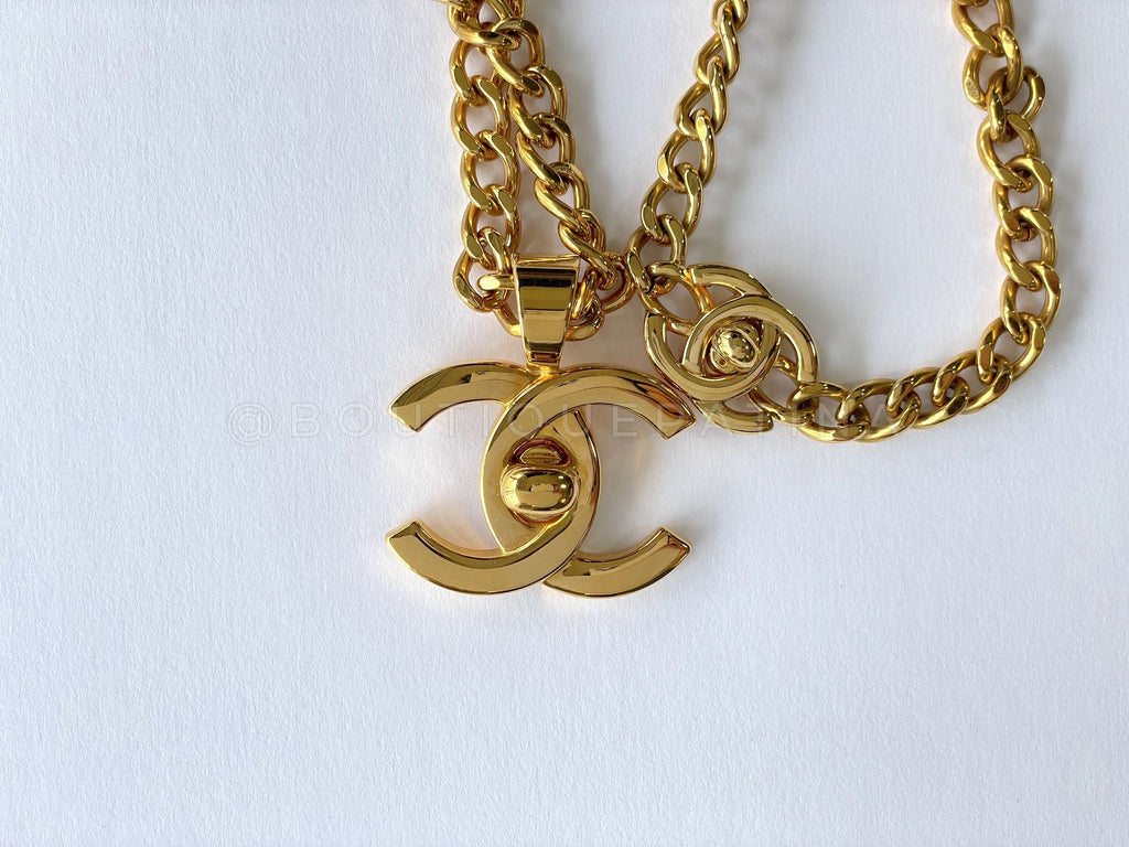 Chanel Vintage 96A Medium Double Turnlock Chain Necklace