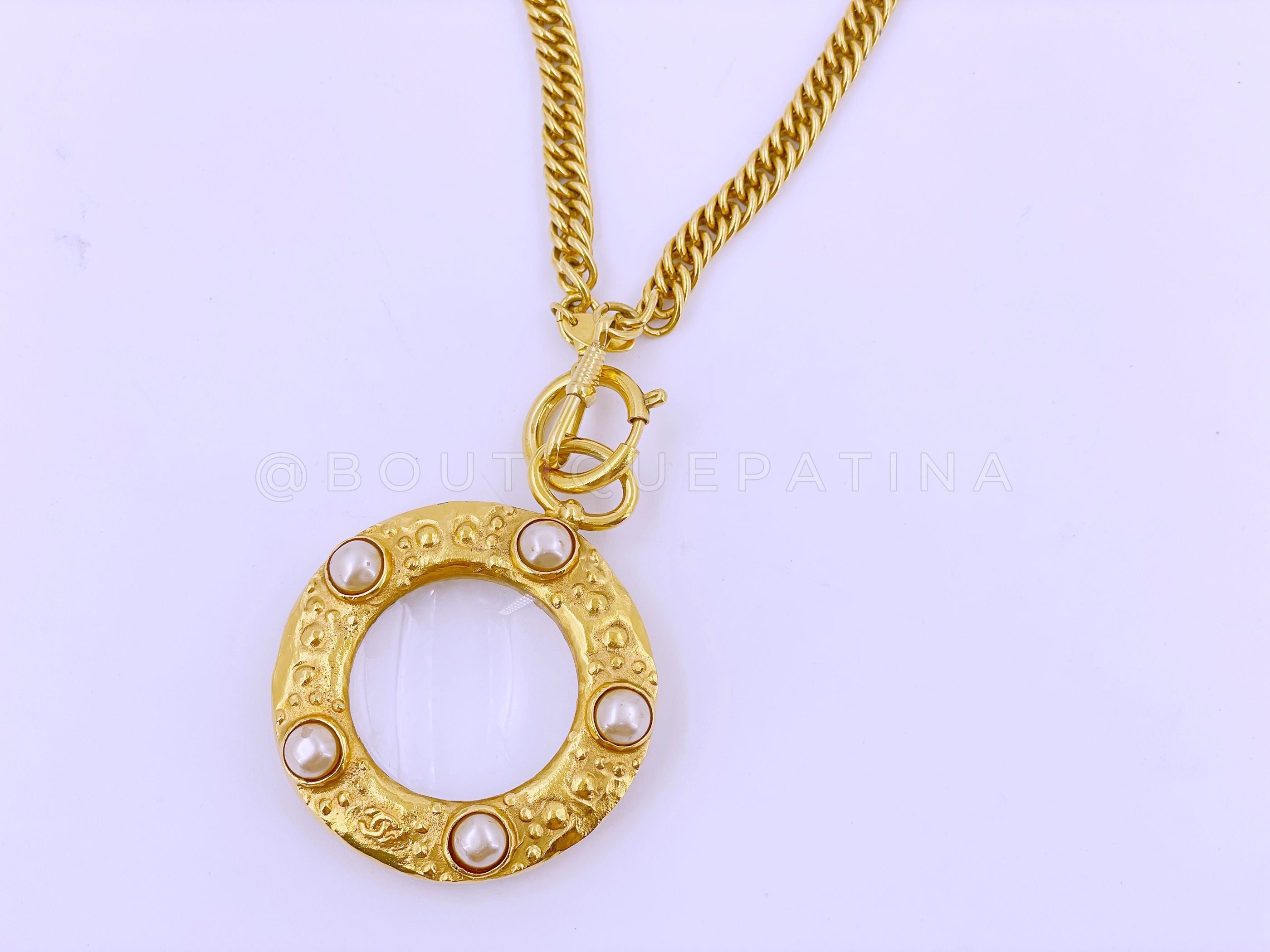 Chanel Magnifying Glass Necklace Vintage Collection 23 Pearl Studded Pendant Long Chain