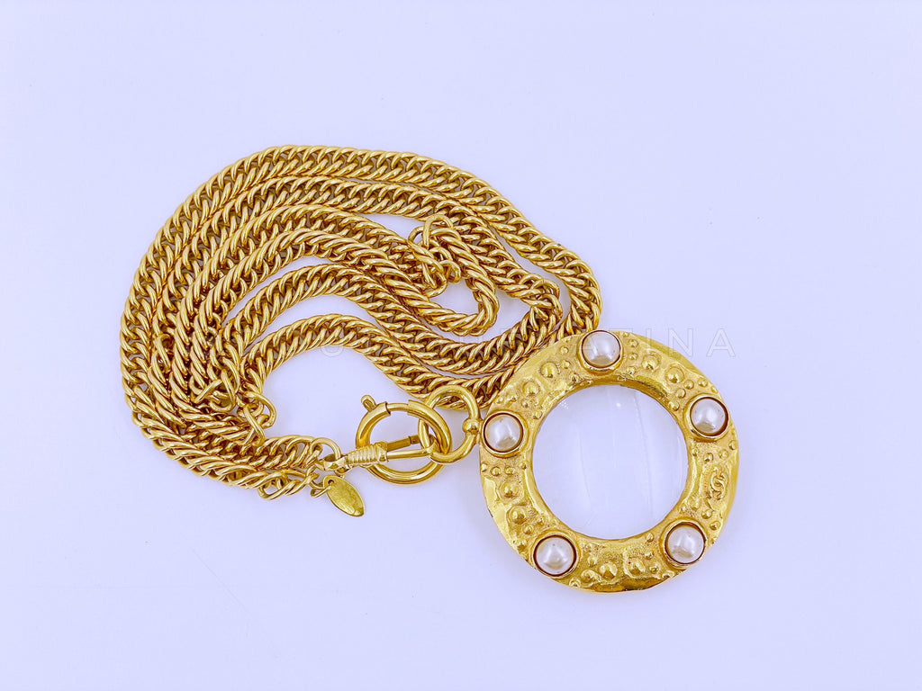 Chanel Magnifying Glass Necklace Vintage Collection 23 Pearl Studded Pendant Long Chain