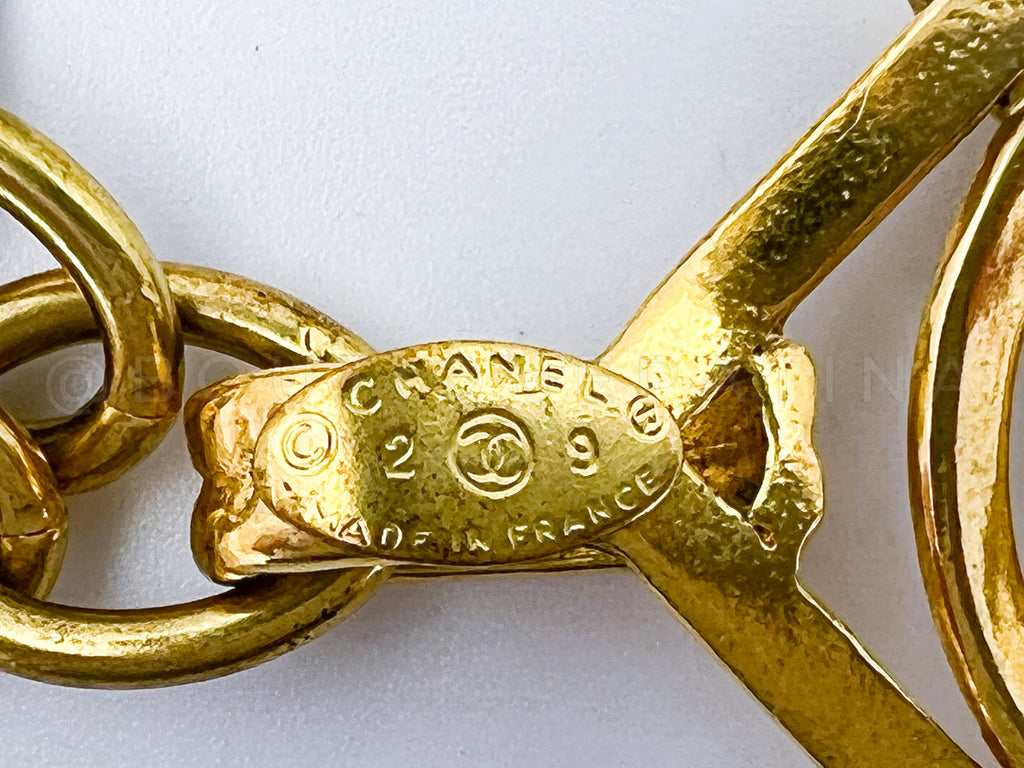 Chanel Collection 29 Vintage CC Logo Long Diamond Square Logo Necklace