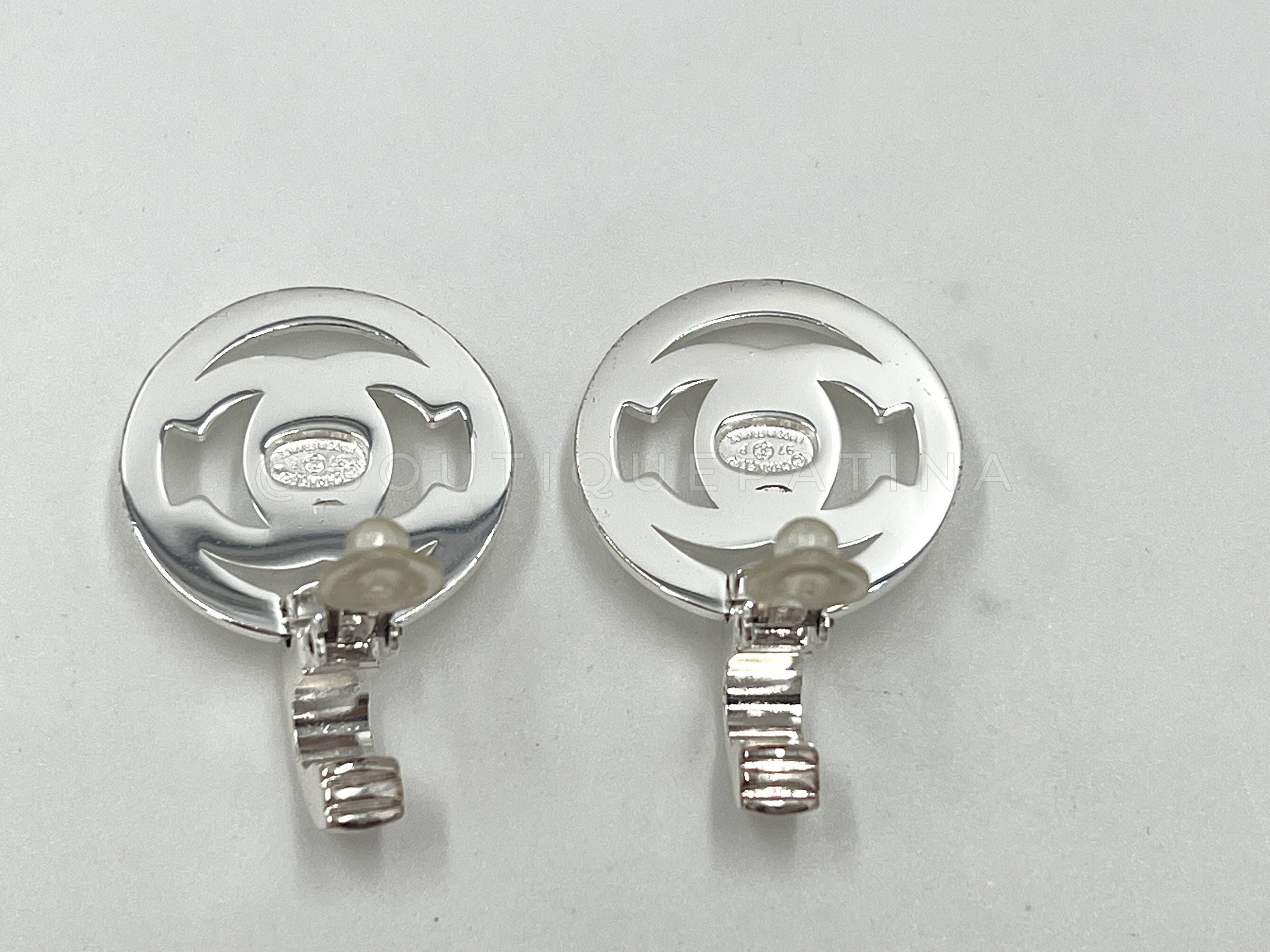 Chanel Vintage 97P Encircled Turnlock Drop Earrings Silver