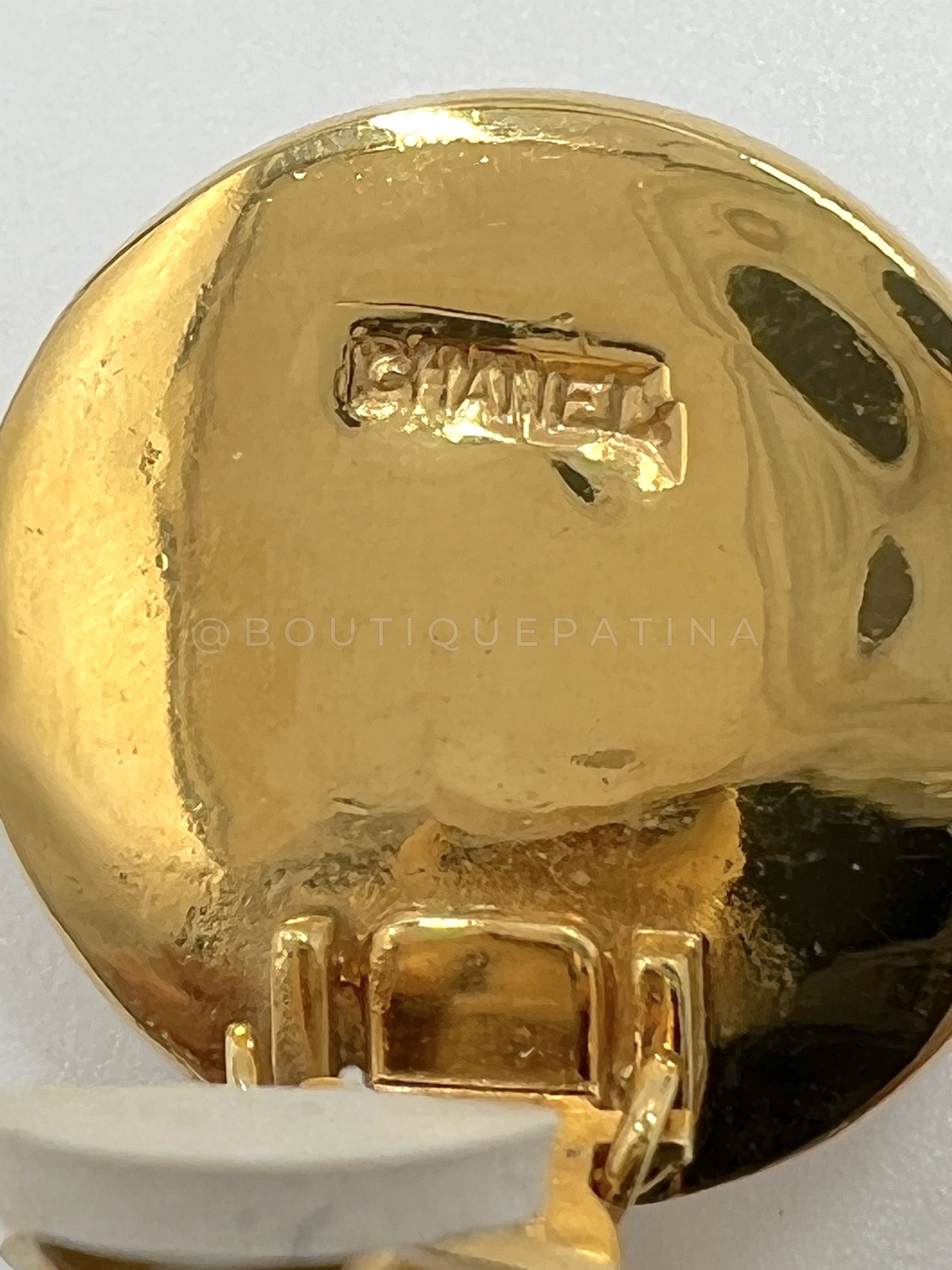 Chanel Vintage 1980s Cutout Hoop Drop Pearl Earrings HUY