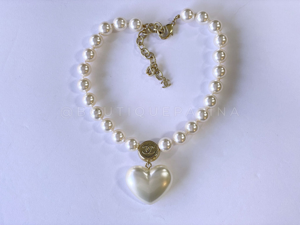 Chanel 21B Coco Neige Pearl Heart Crystal Choker Necklace