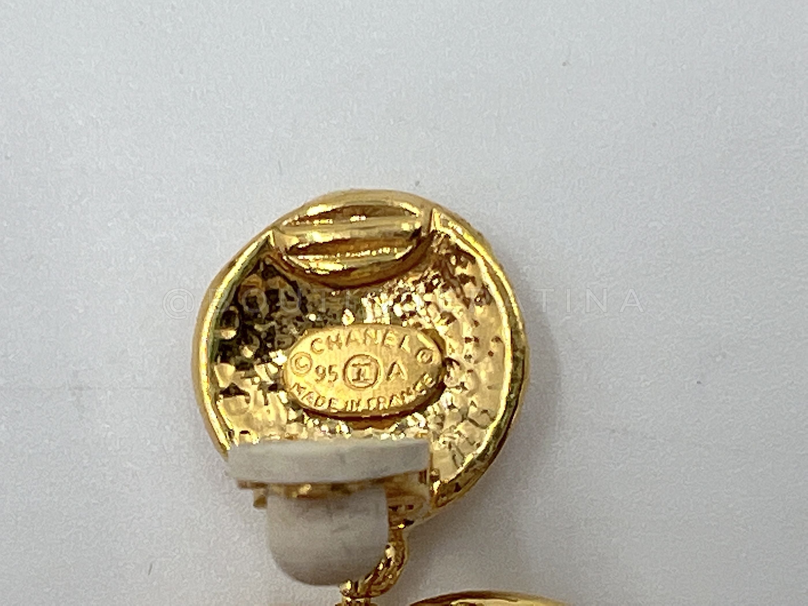 Pristine Chanel Vintage 95A CC Logo Dangle Earrings