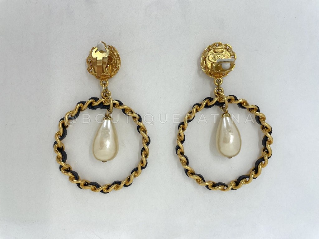 Chanel Vintage Pearl Hoop Teardrop Earrings Woven Chain Collection 27