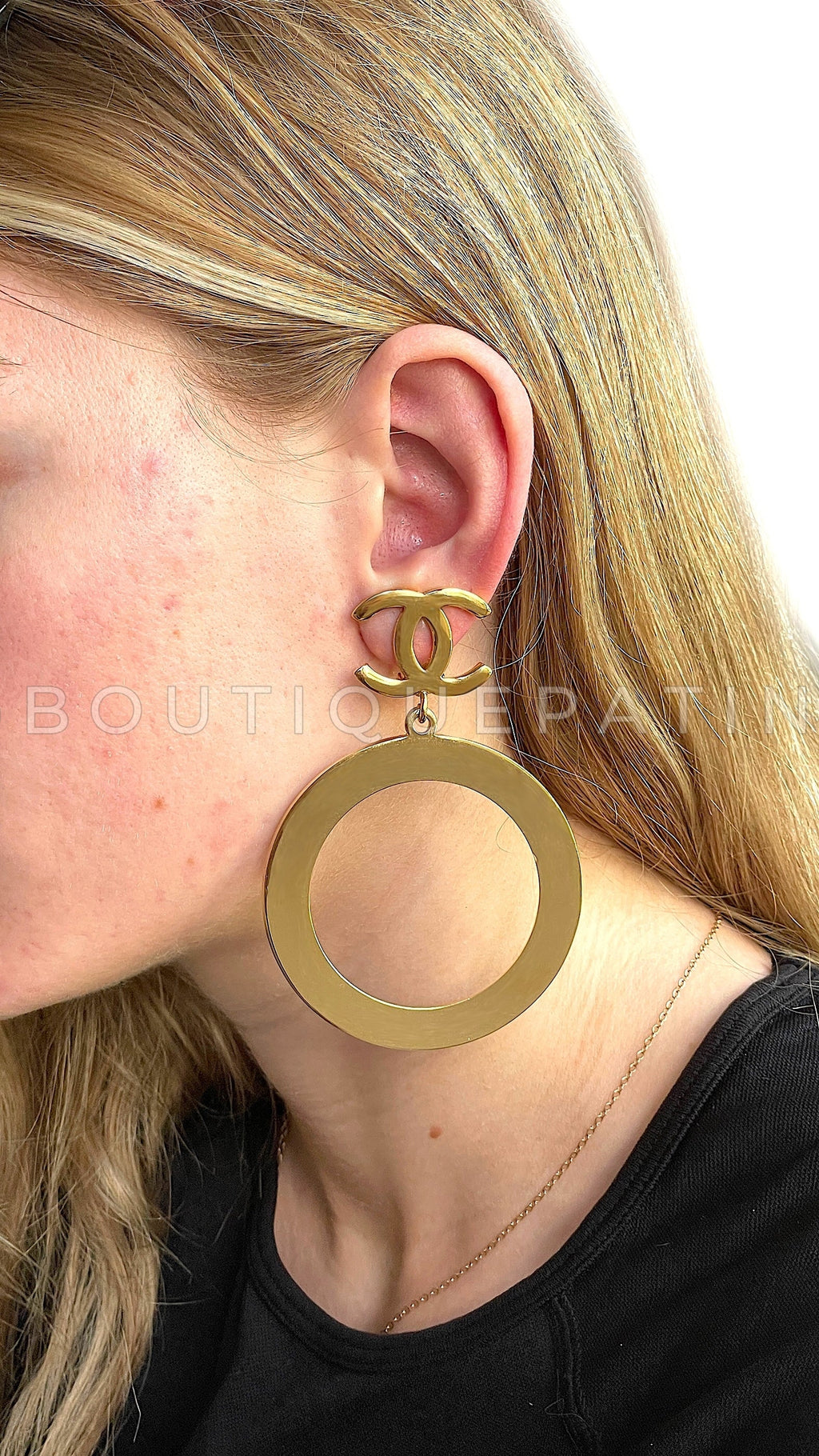 Rare 1980s Chanel Vintage Circle Hoop Dangle Earrings Drop