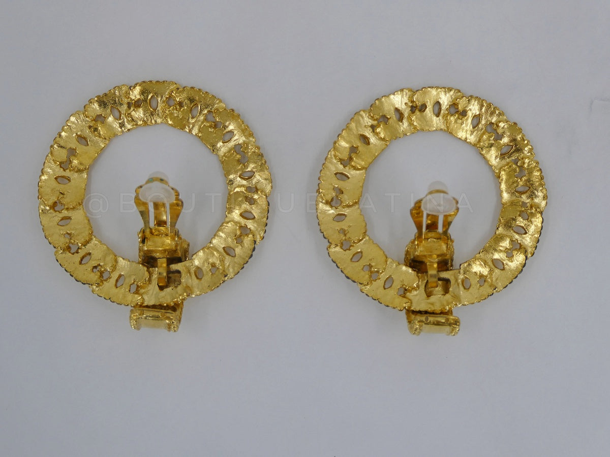 Chanel Vintage 96A Door Knocker Earrings Gold