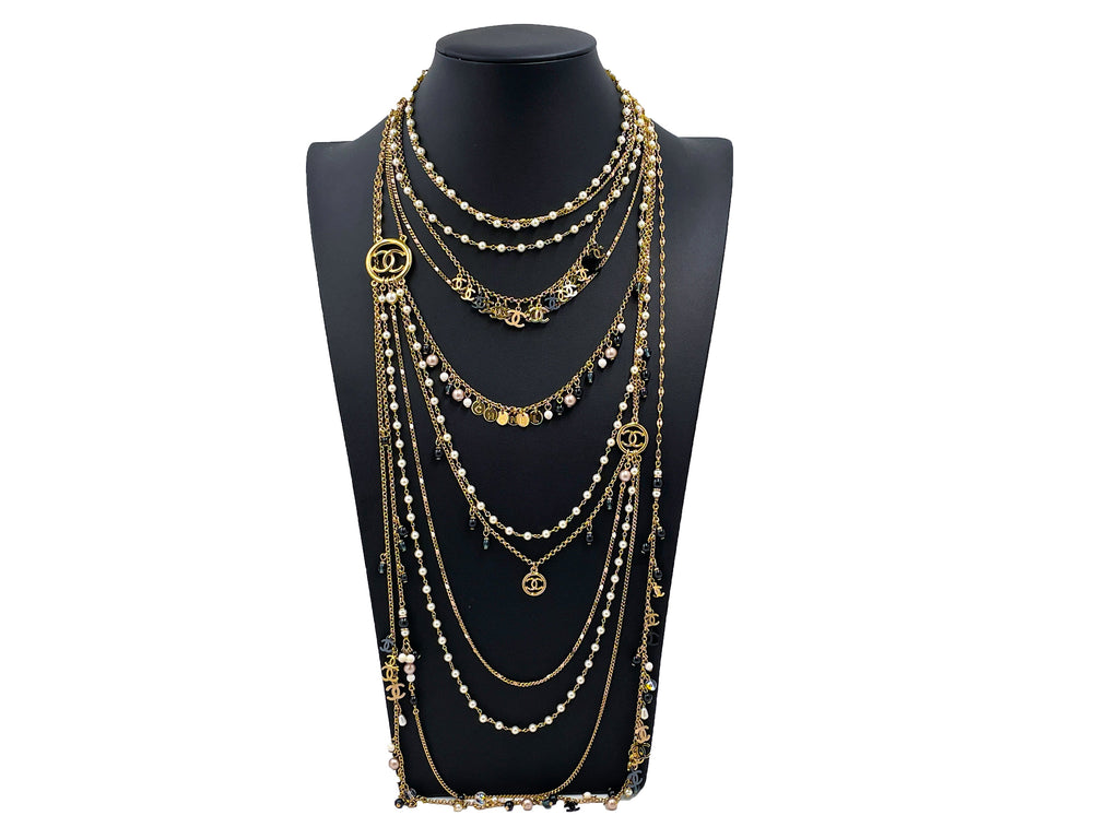 Rare Chanel 19S 12-Strand 30 CC Logo Chanel Beaded Necklace