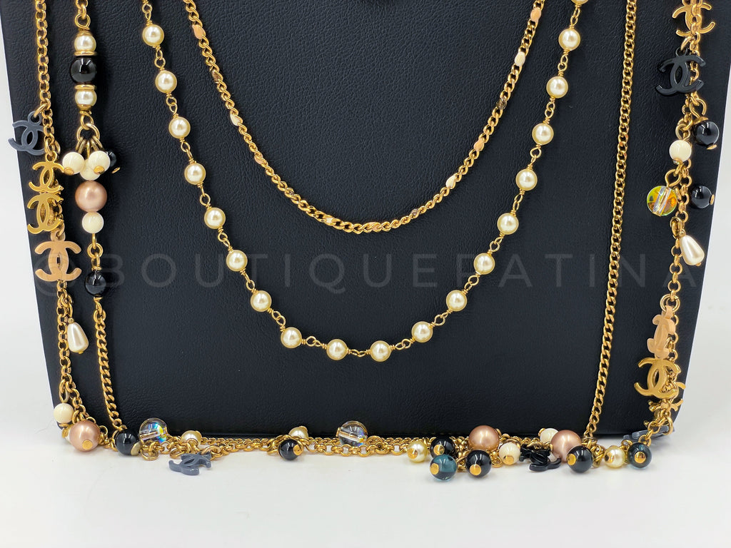 Rare Chanel 19S 12-Strand 30 CC Logo Chanel Beaded Necklace