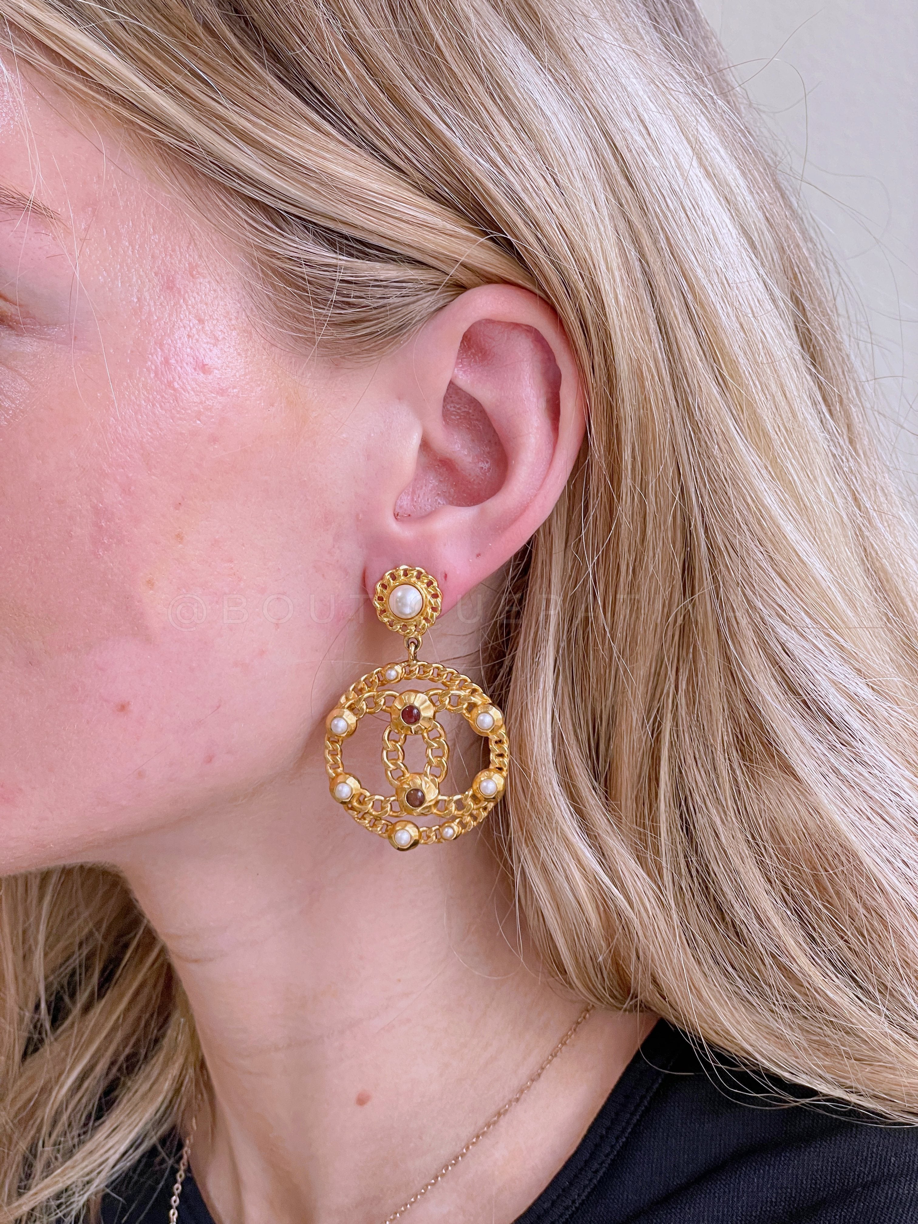 Chanel 18K Encircled CC Chain Logo Hoop Drop Earrings W8J