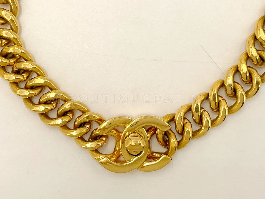 Chanel Vintage 95A Turnlock CC Choker Necklace Chunky Chain MZ3