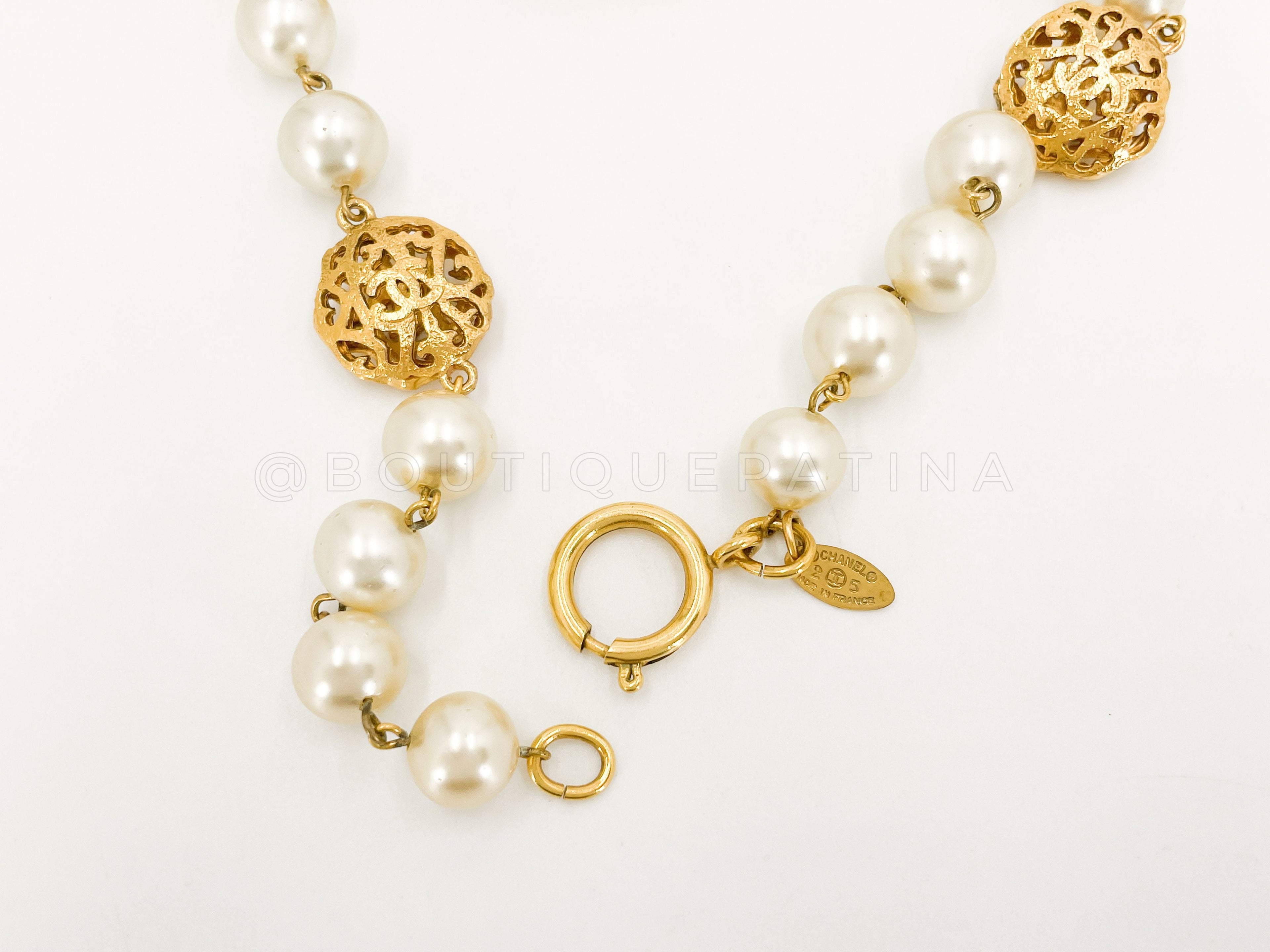 Chanel Vintage Collection 25 Long Pearl Station Necklace