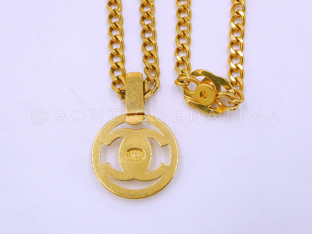 Chanel 97P Vintage Encircled CC Turnlock Necklace 24k GHW 4MK