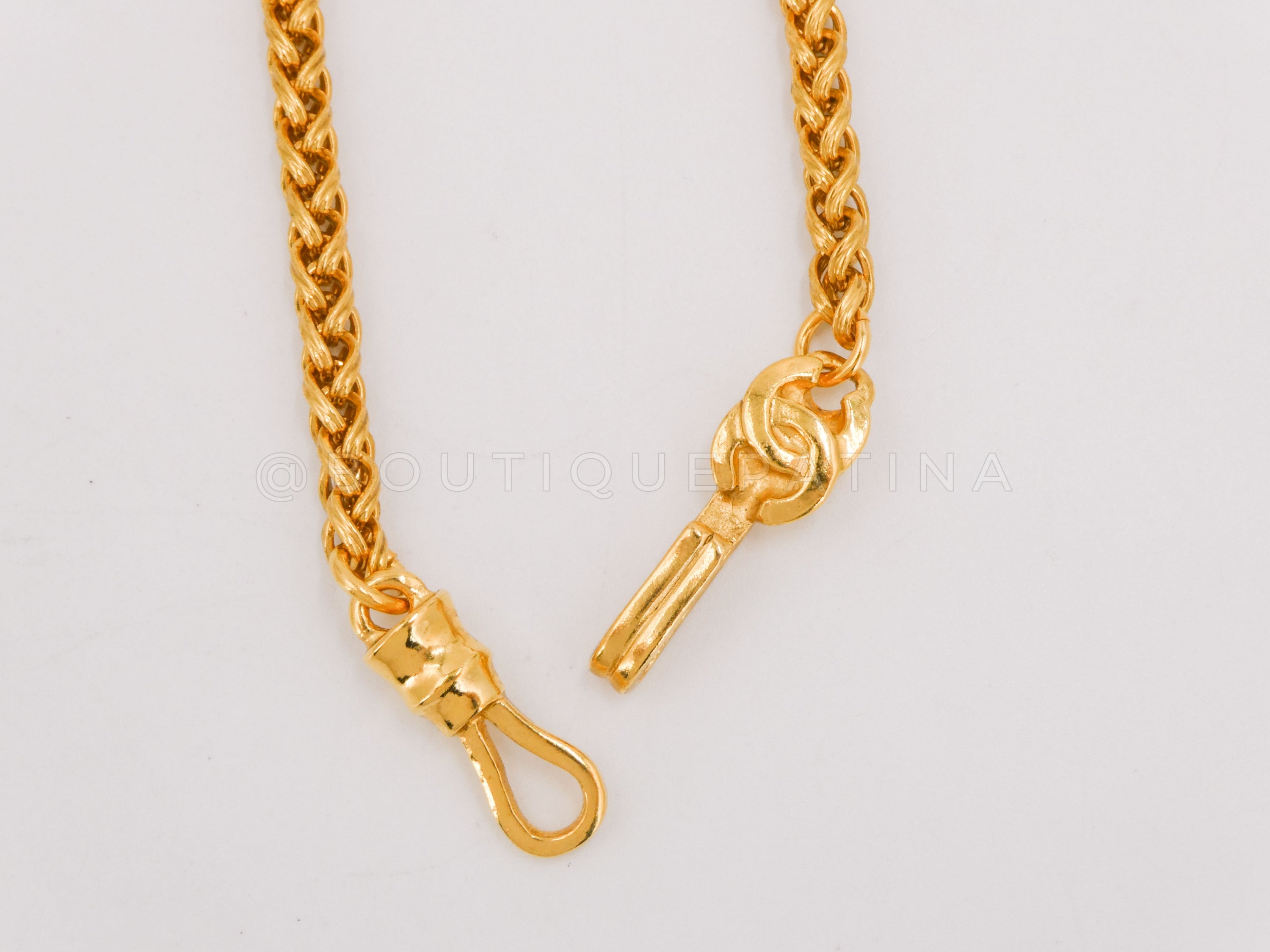 Chanel 95A Vintage Mirror Mother of Pearl Pendant Necklace