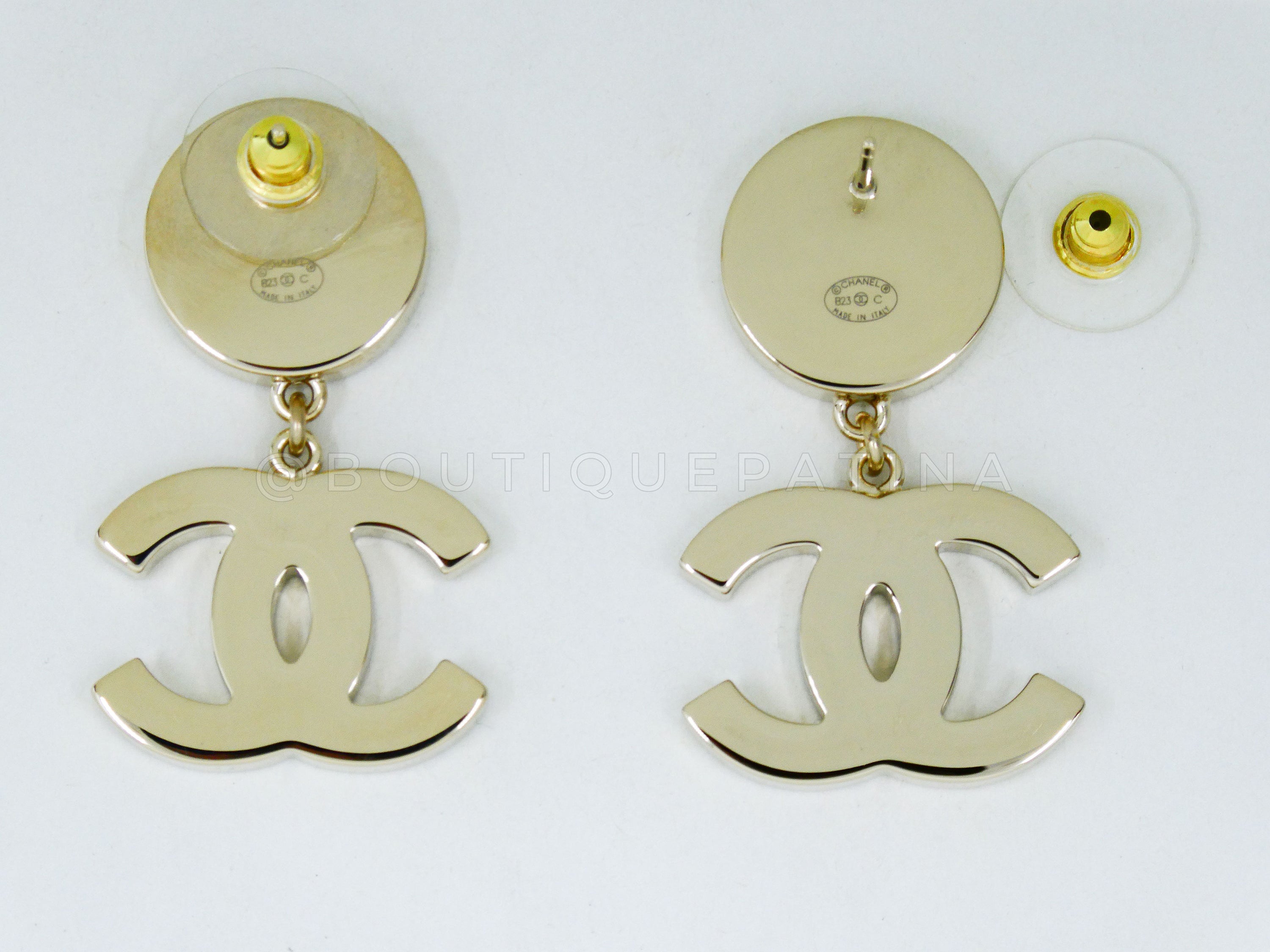 NIB Chanel 23C CC Logo Enamel Drop Earrings Black White