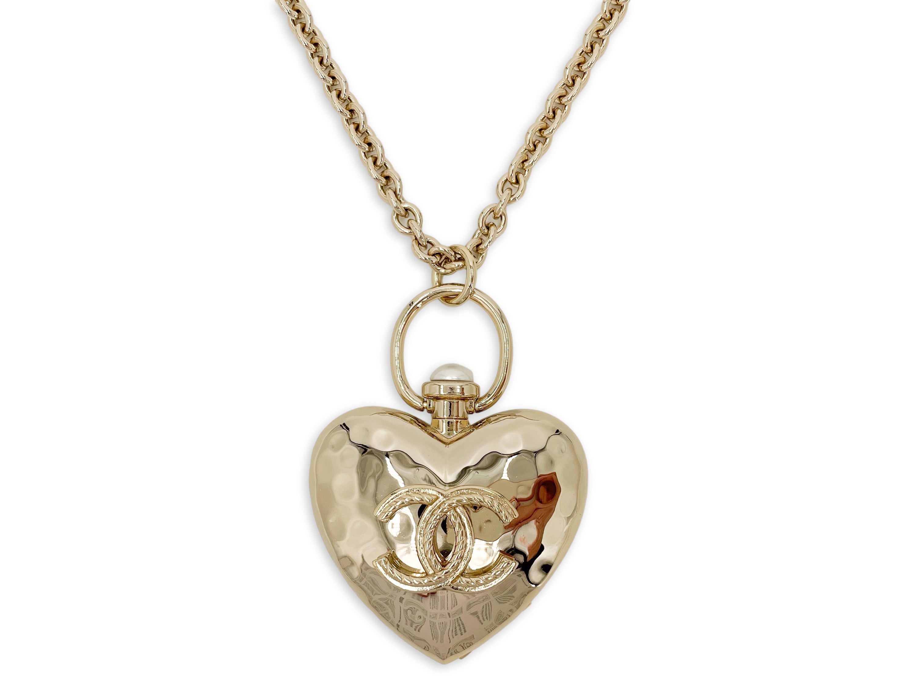 Chanel Giant Heart Locket Necklace 22C Pendant K2O