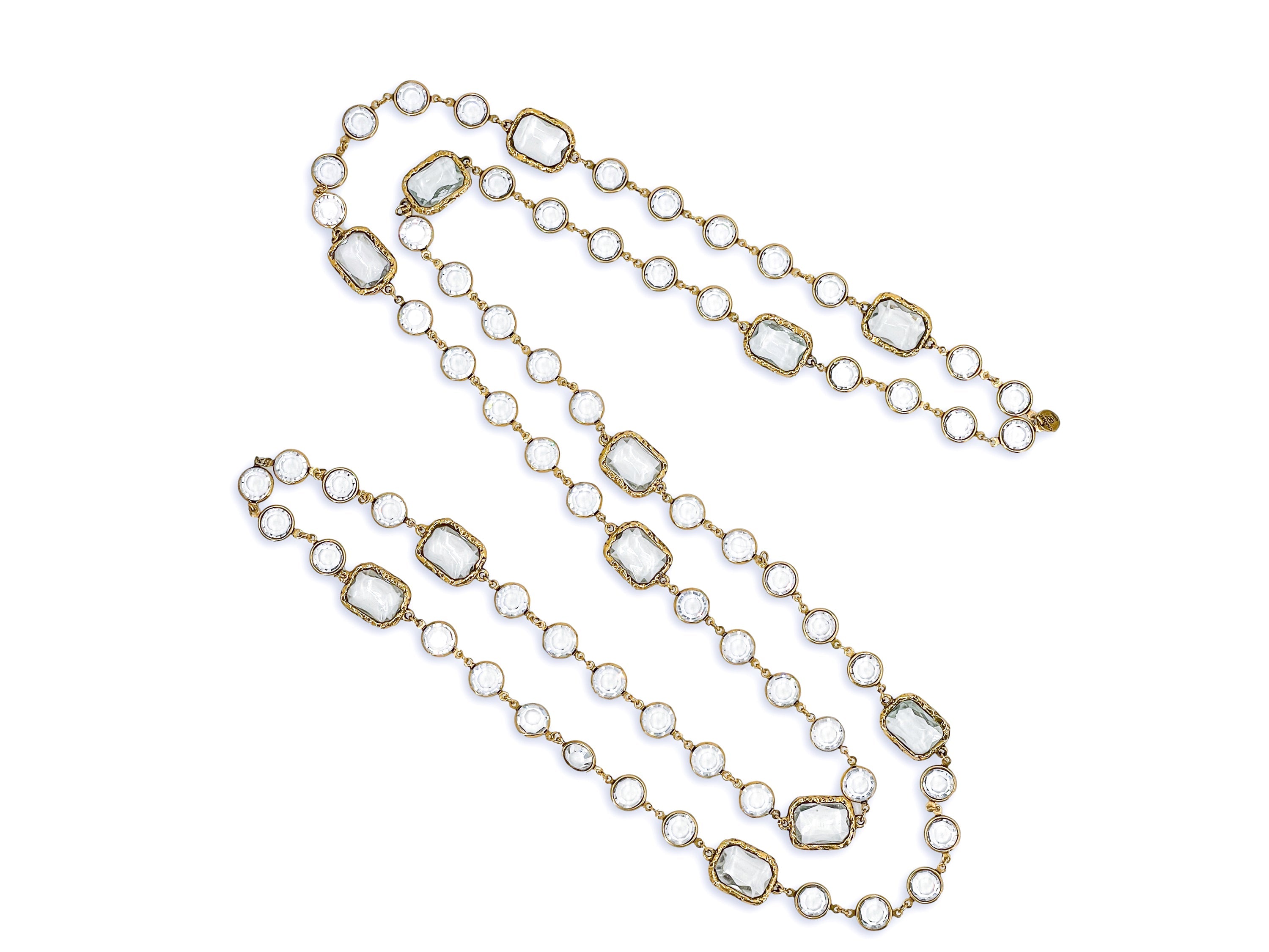 Chanel Vintage Chicklet Necklace 1981 Clear White Crystal Sautoir Station Strand