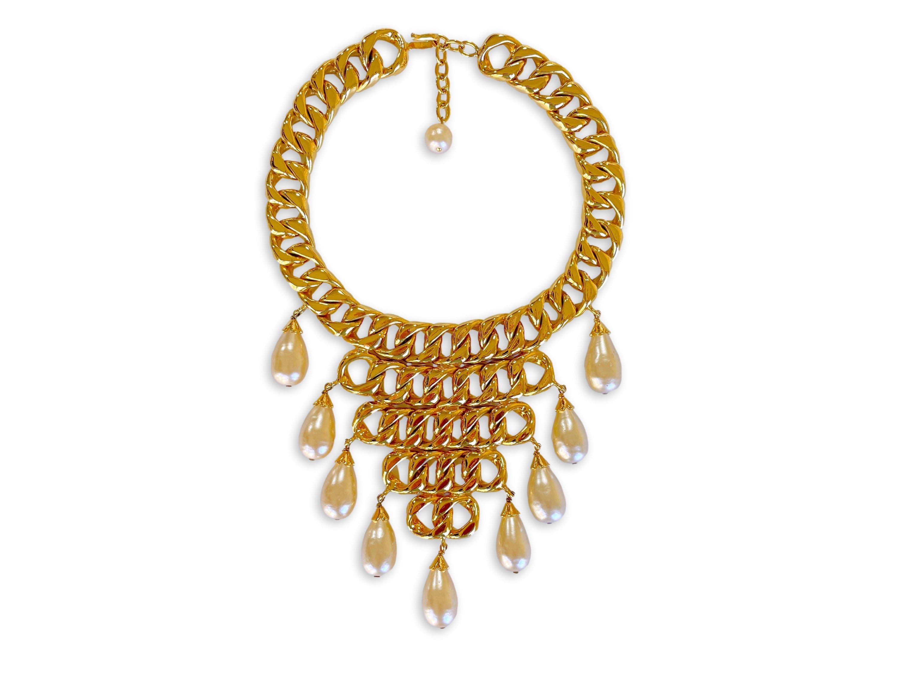 Rare Chanel Vintage Collection 26 Chunky Chain Teardrop Bib Necklace
