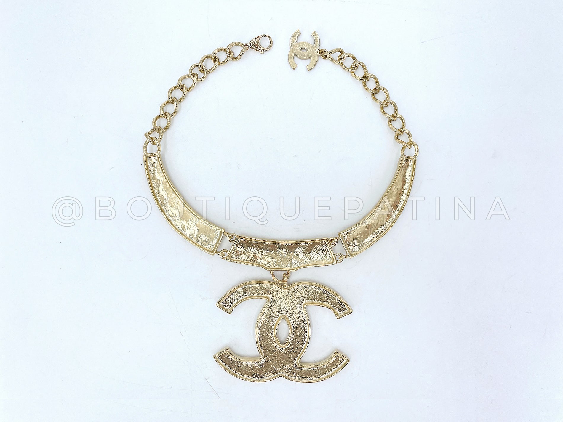 Chanel 19A Egypt Giant Green Crocodile Print Gold Choker Necklace Paris-New York DLQ