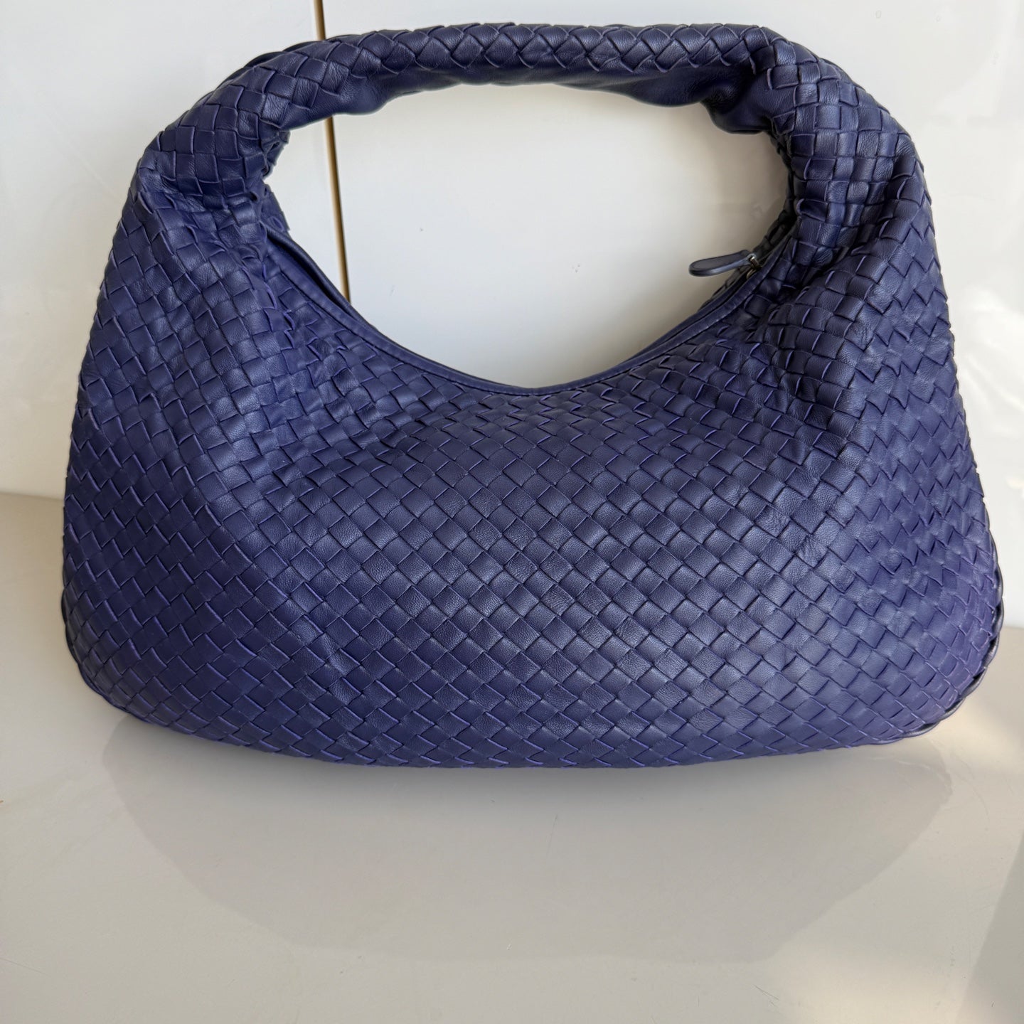 Bottega Veneta Hobo Bag Lambskin leather Navy Medium 47cm
