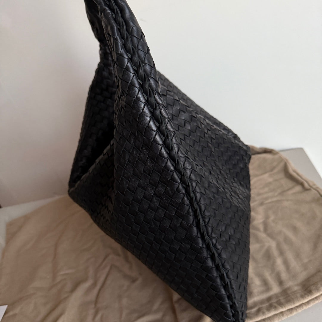 Bottega Veneta Veneta Hobo Maxi Black Leather 51cm