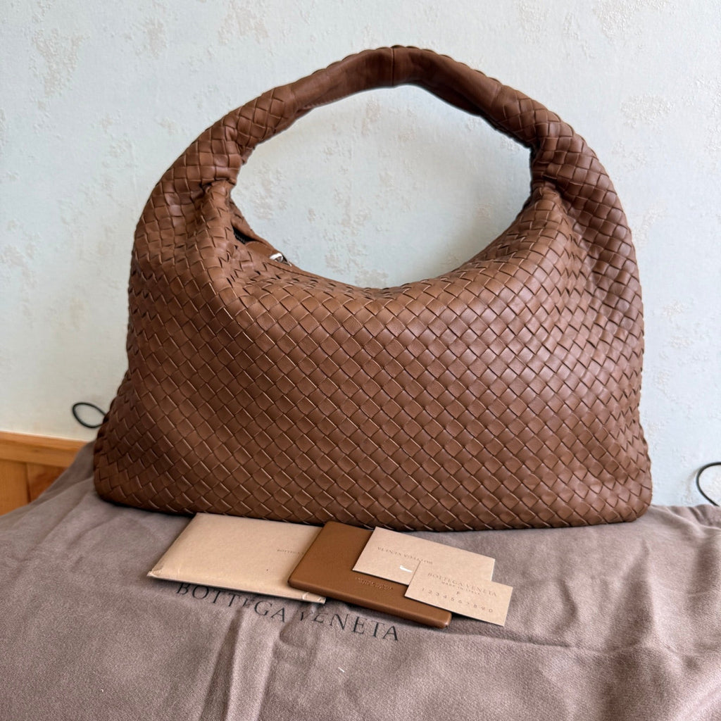Bottega Veneta Intrecciato Hobo Bag Medium Milk Chocolate Brown leather 47cm