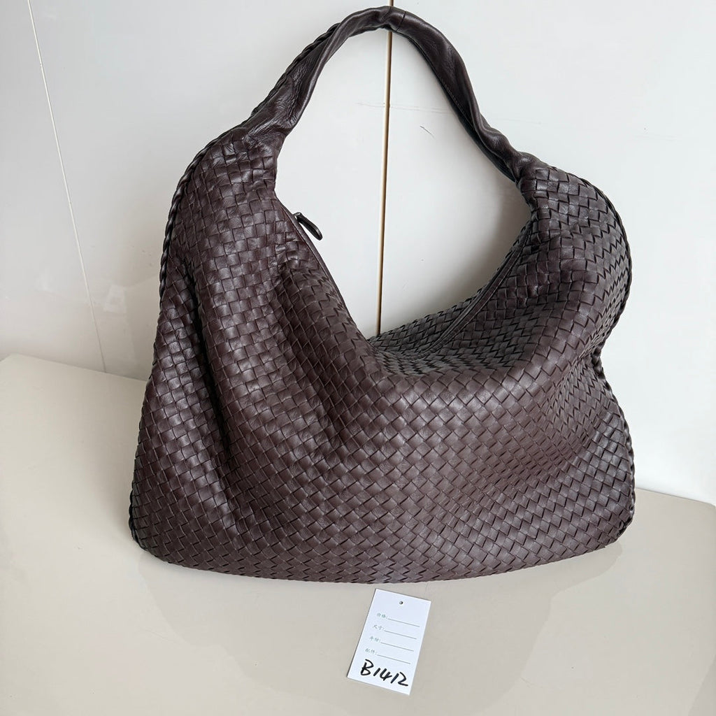 Bottega Veneta Hobo Maxi Dark Chocolate Brown leather 51cm