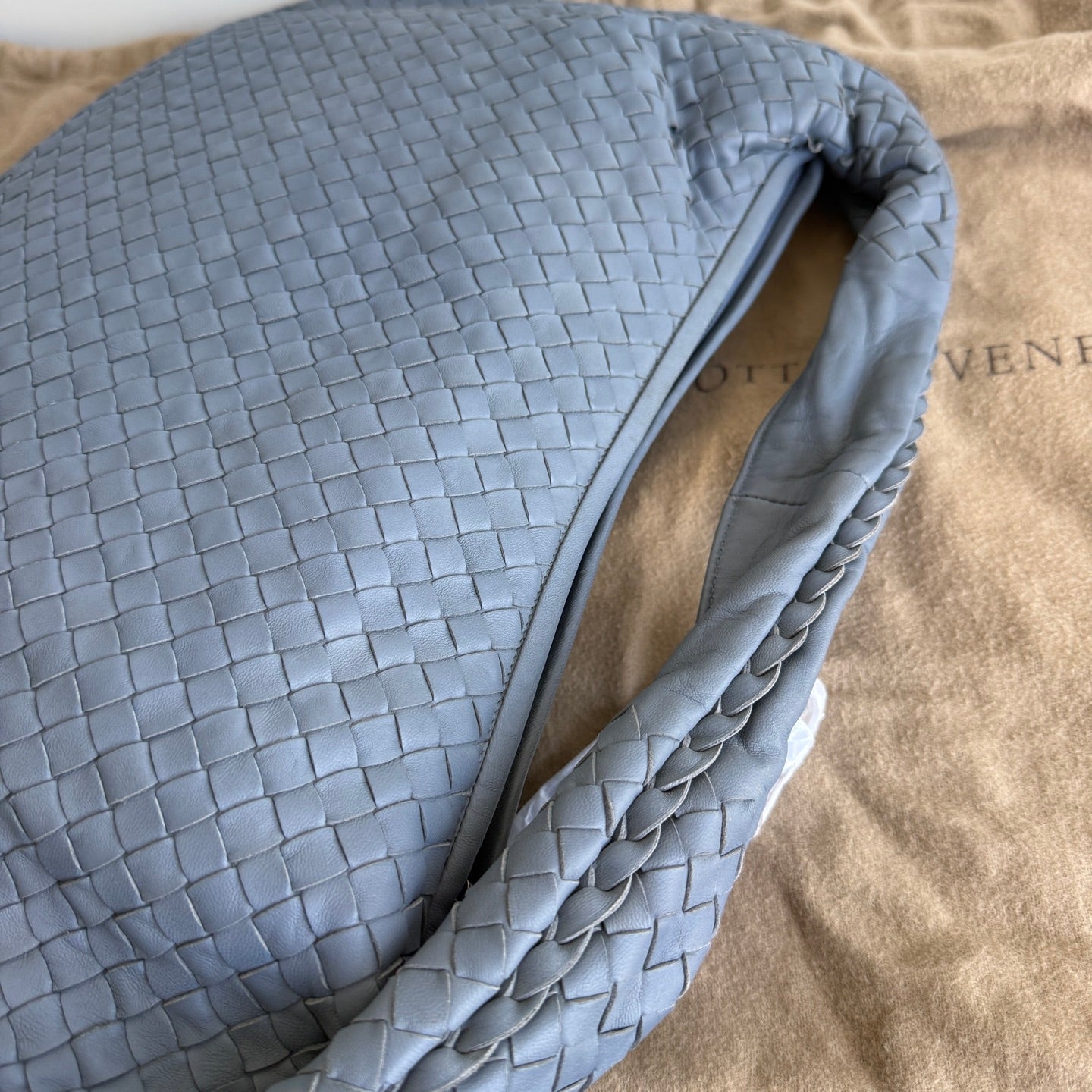 Bottega Veneta Veneta Hobo Misty Blue Intrecciato Leather Bag Medium 45cm