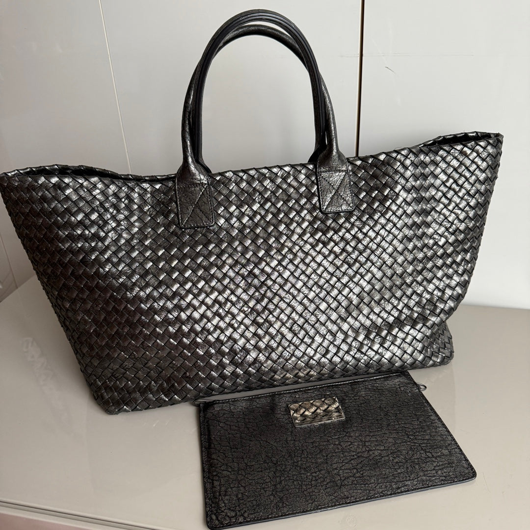 Bottega Veneta Cabat Maxi Intreccio Leather Tote Bag Metallic 50cm