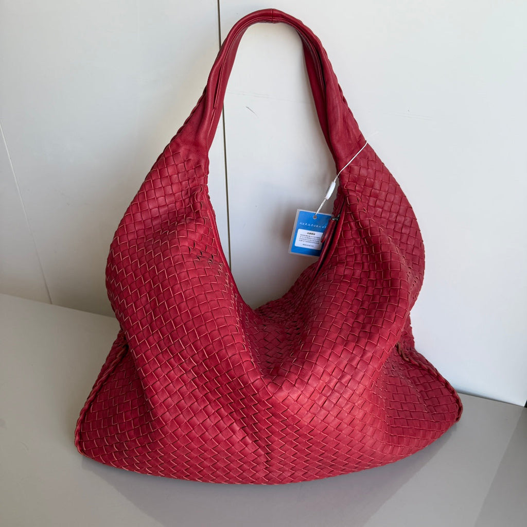 Bottega Veneta Veneta Hobo Maxi Dark Red Leather 51cm