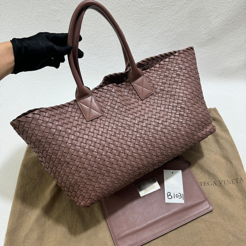 Bottega Veneta Cabat Large Intreccio Leather Tote Bag Pink 42cm