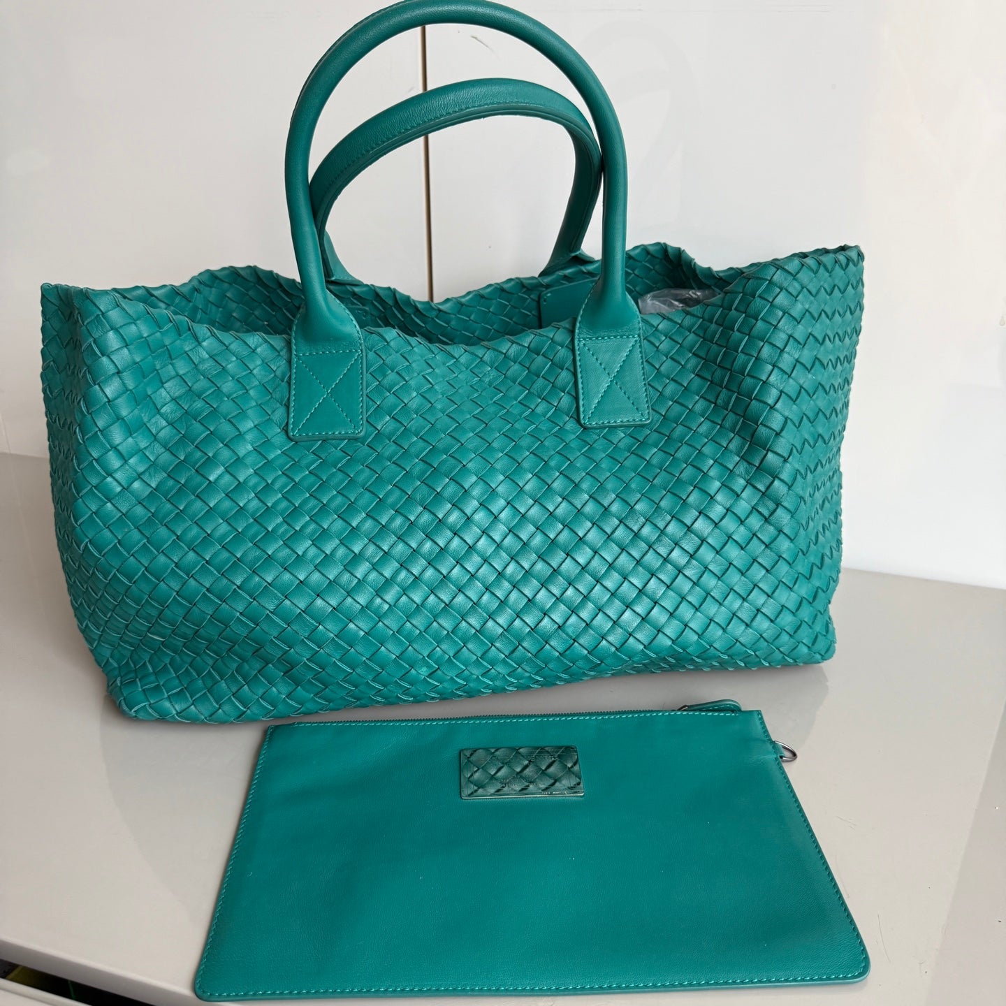 Bottega Veneta Cabat Large Intreccio Leather Tote Bag Green with Pouch 40cm