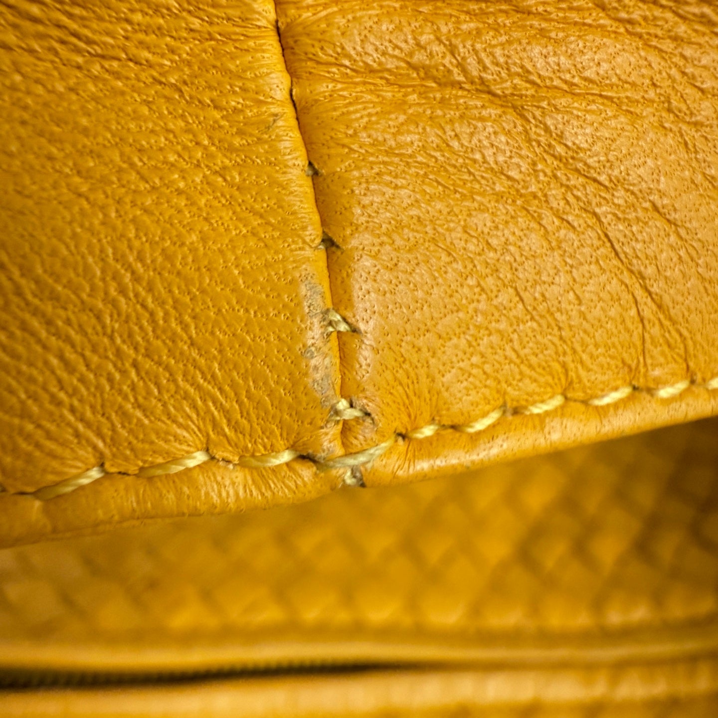 Bottega Veneta Veneta Hobo Yellow Intrecciato Leather Bag 47cm