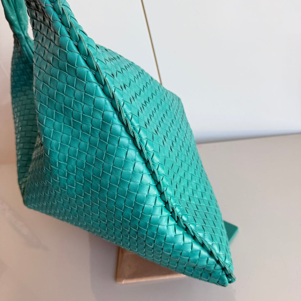 Bottega Veneta Veneta Hobo Maxi Green Intrecciato Leather Bag 51cm