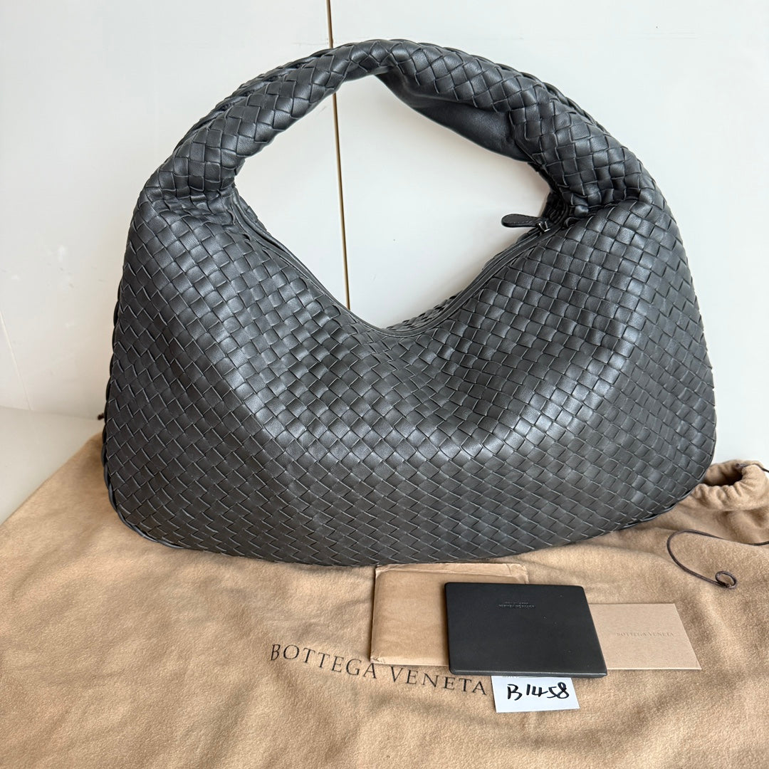 Bottega Veneta Hobo Bag Lambskin leather Dark Grey Large 47cm
