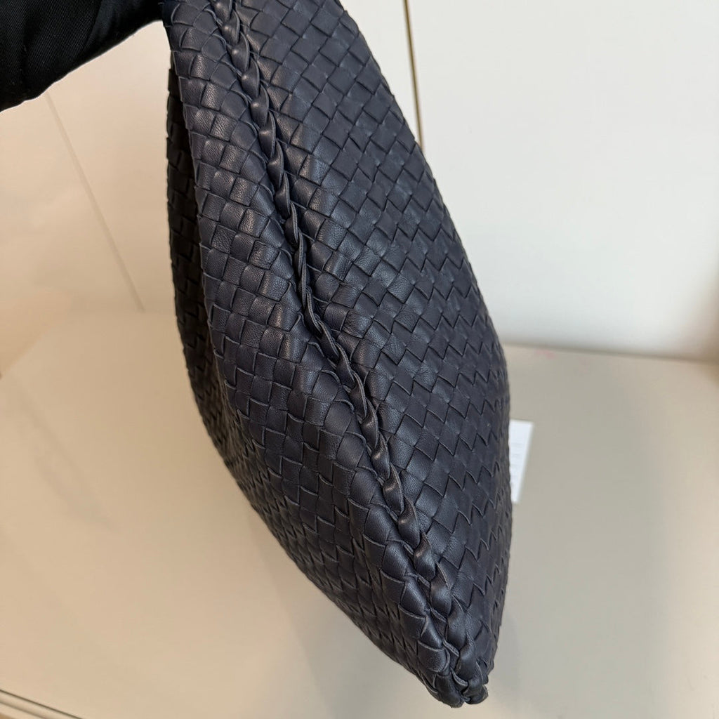 Bottega Veneta Veneta Hobo Maxi Black Leather 52cm