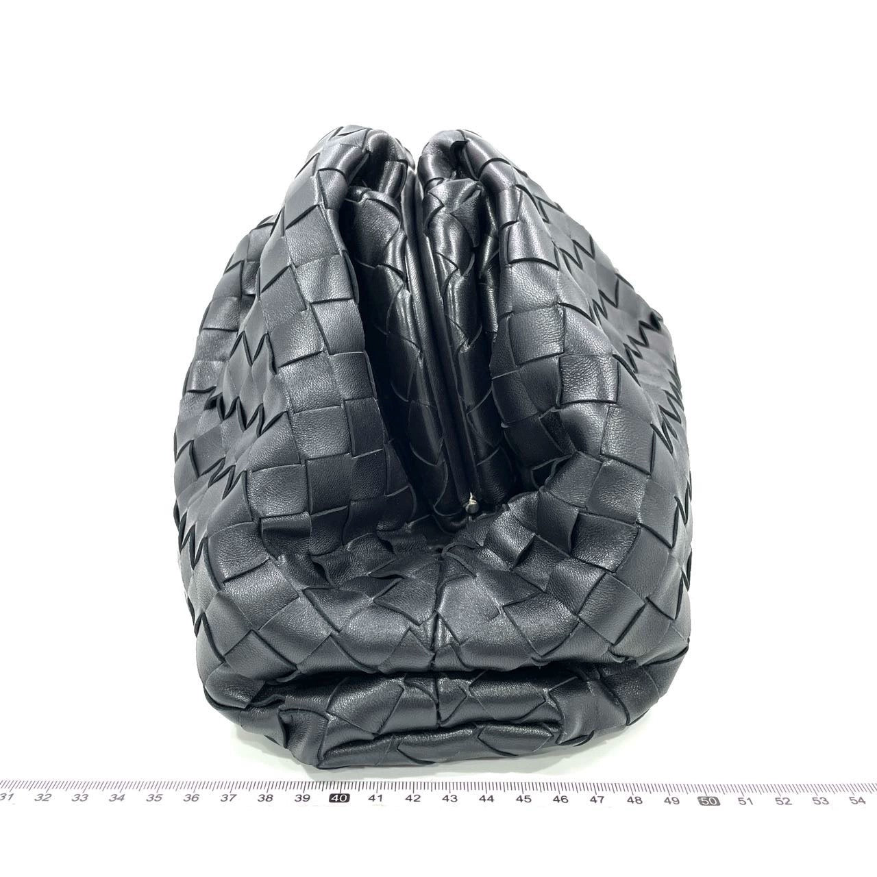 Bottega Veneta Pouch Large Intrecciato Black Calfskin Leather Clutch