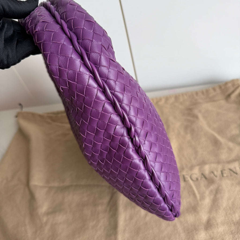 Bottega Veneta Veneta Hobo Medium Purple Intrecciato Leather Bag 41cm
