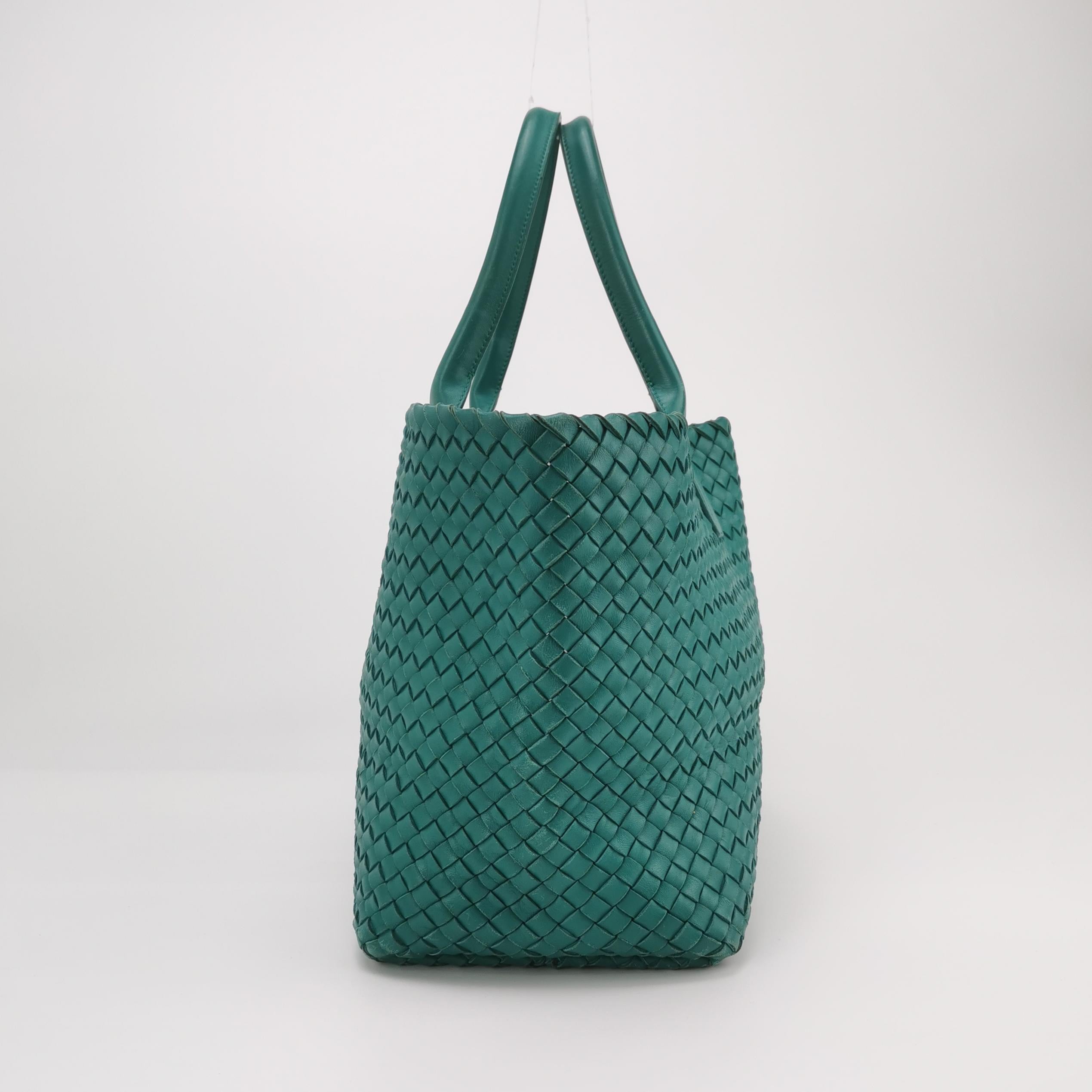 Bottega Veneta Cabat Large Intreccio Leather Tote Bag Green with Pouch 40cm