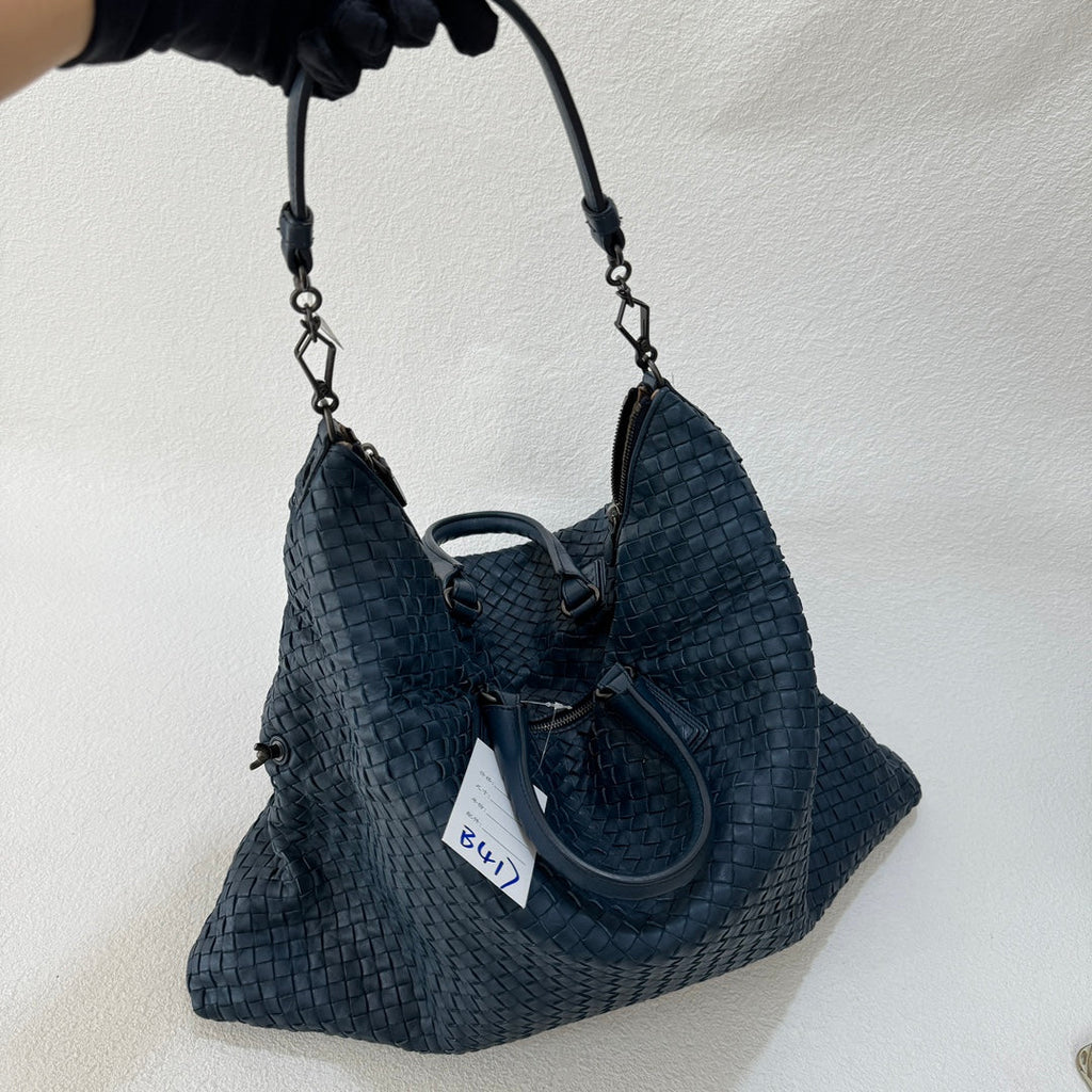 Bottega Veneta Maxi Convertible Tote Bag Navy Leather 50cm