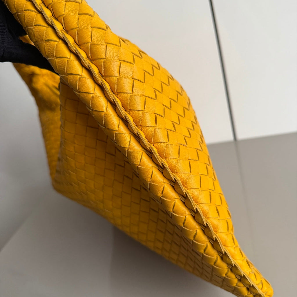 Bottega Veneta Veneta Hobo Yellow Intrecciato Leather Bag 47cm