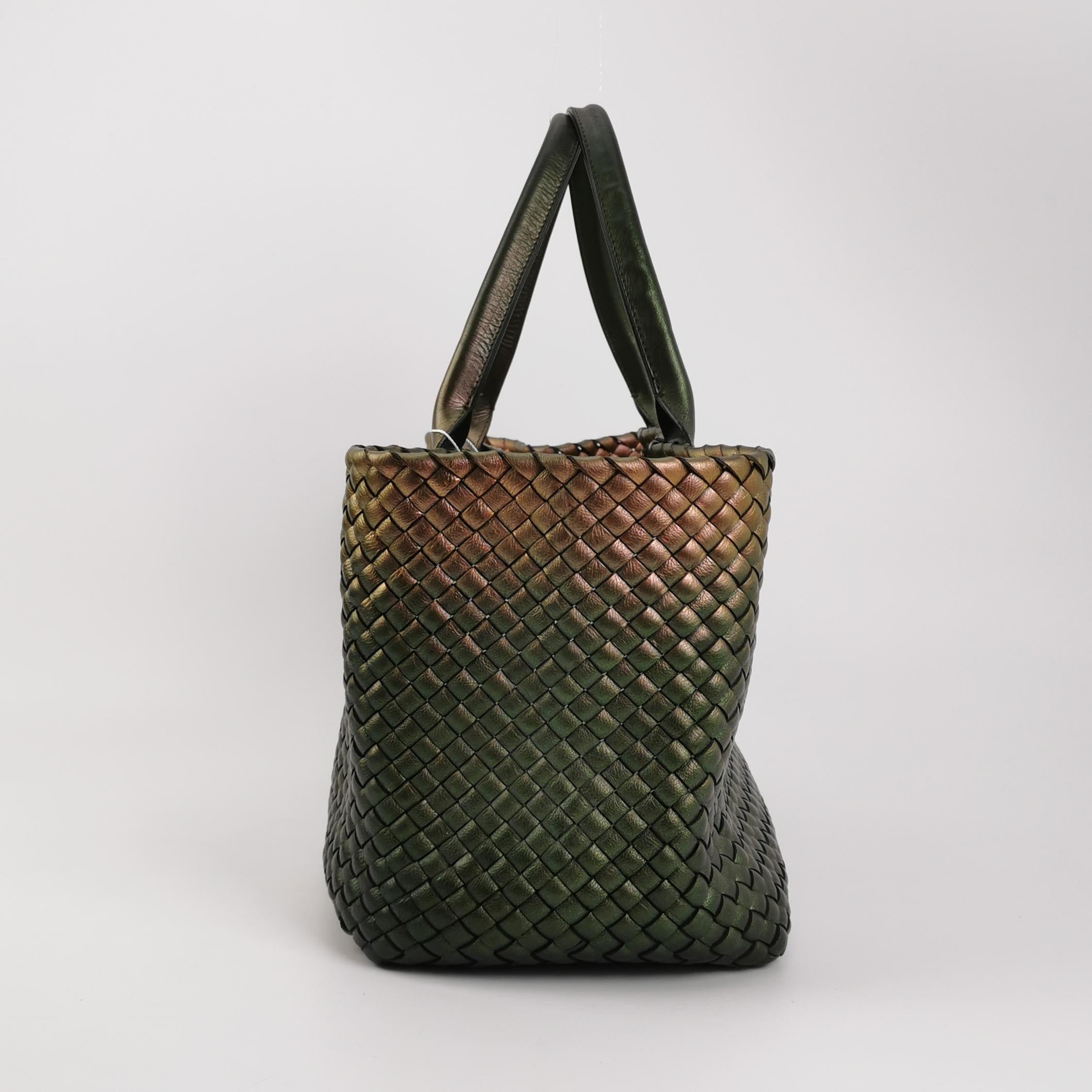 Bottega Veneta Cabat Tote Metallic Dark Green Gradient and Copper Intreccio Leather 40cm