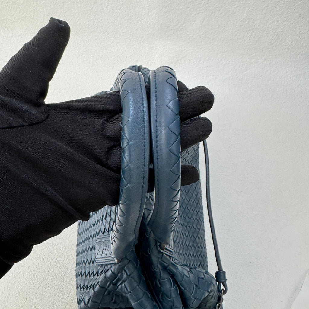 Bottega Veneta Maxi Convertible Tote Bag Navy Leather 50cm