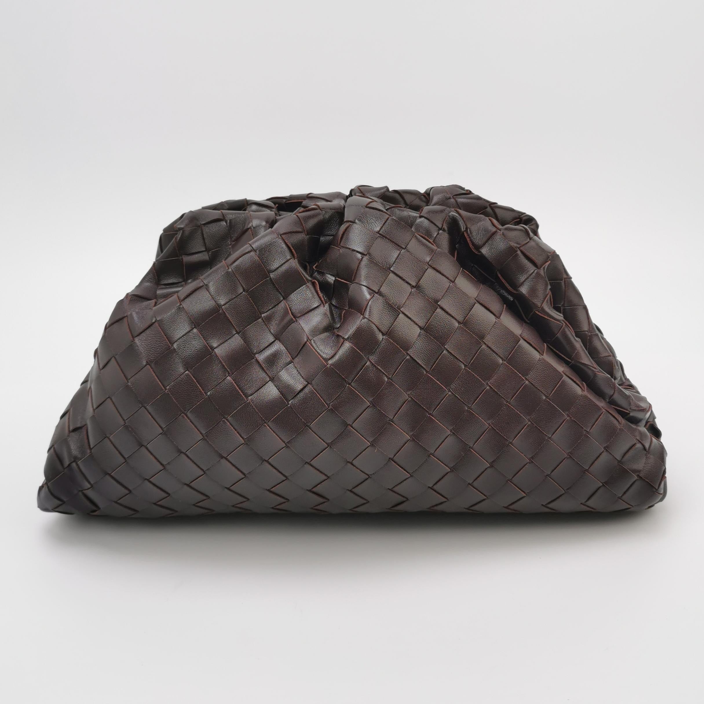 Bottega Veneta Pouch Large Intrecciato Dark Chocolate Brown Calfskin Leather