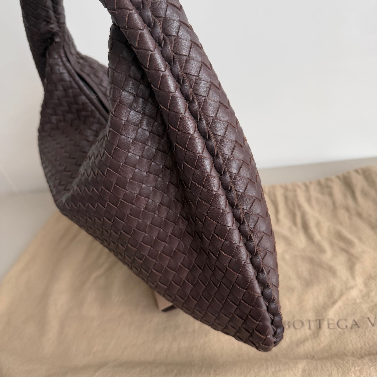Bottega Veneta Hobo Bag Large Milk Chocolate Brown Lambskin leather 47cm