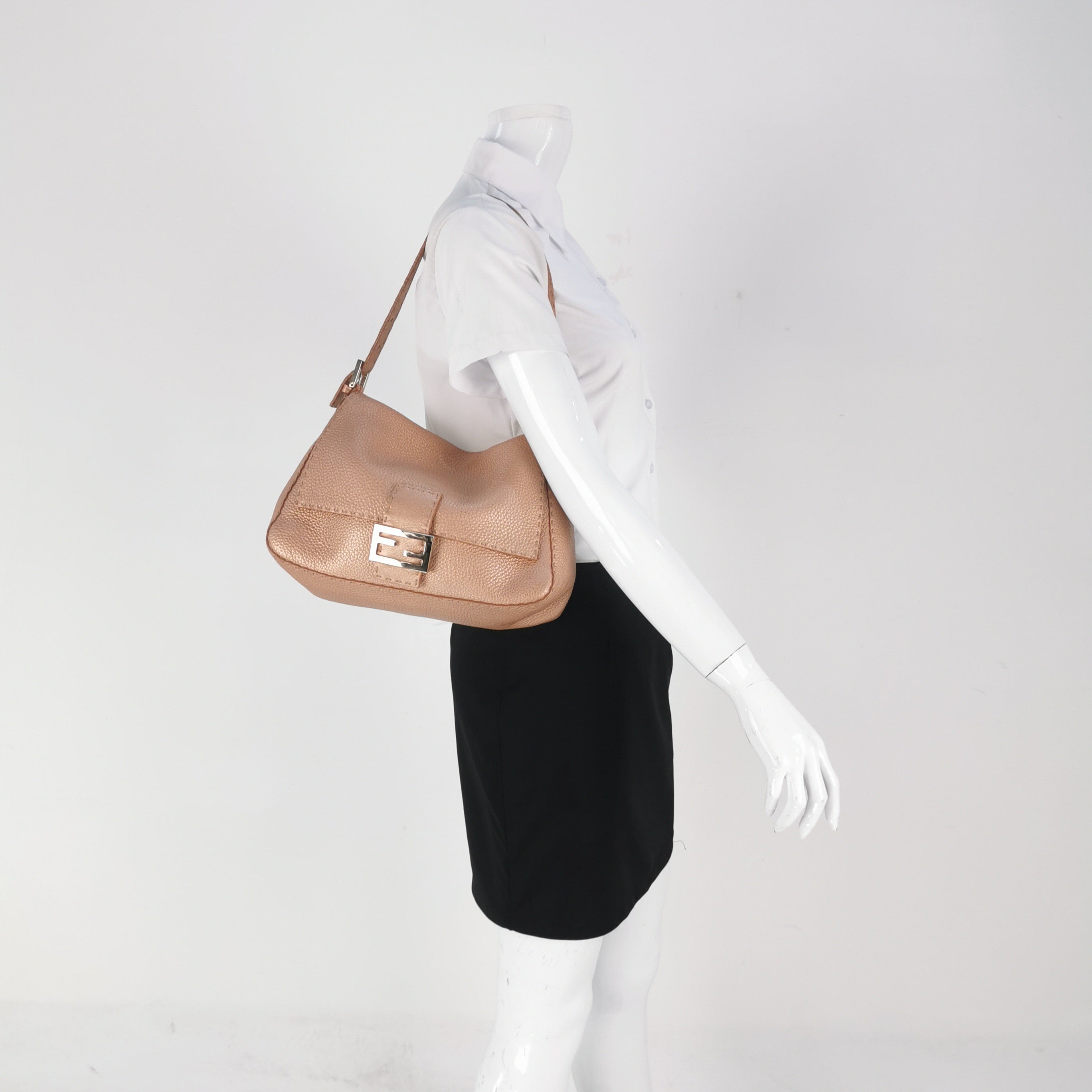 Fendi Mamma Baguette Selleria Calfskin Leather Pink Metallic Shoulder Bag