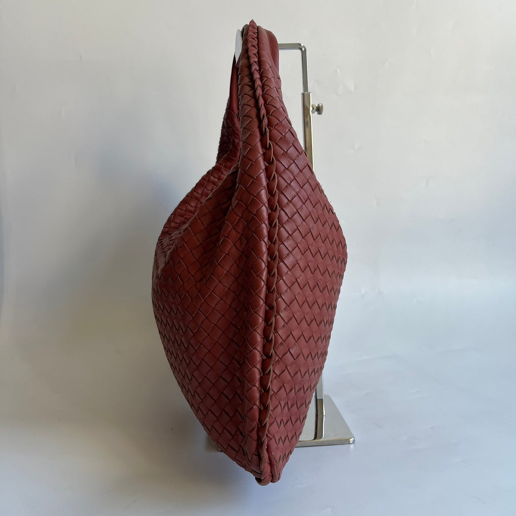 Bottega Veneta Veneta Hobo Medium Brick Red Intrecciato Leather Bag 47cm