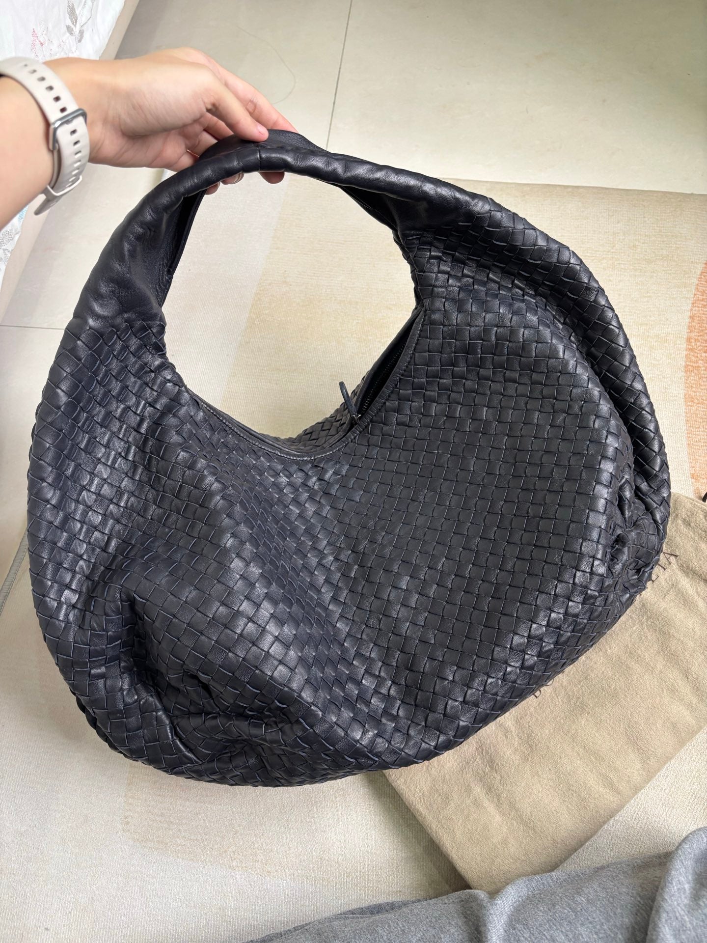 Bottega Veneta Belly Hobo Intrecciato Navy Leather Maxi 50cm